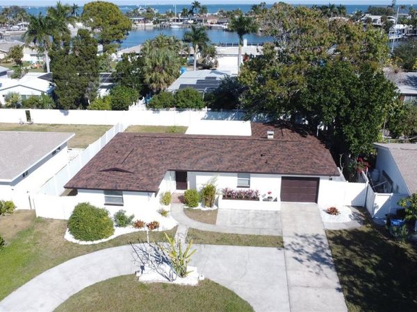 2502 TROPICAL SHORES DRIVE SE, ST PETERSBURG, FL 33705