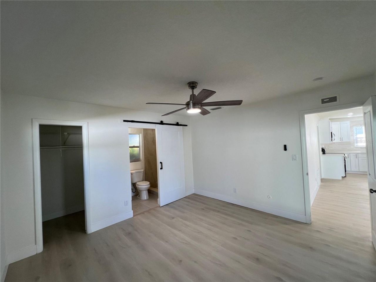 2502 Tropical Shores Drive Se, Saint Petersburg, FL 33705 Photo