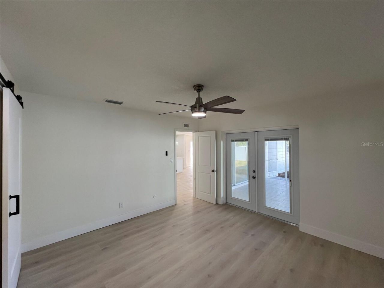 2502 Tropical Shores Drive Se, Saint Petersburg, FL 33705 Photo