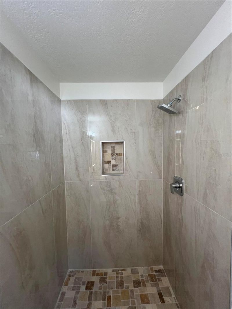 2502 Tropical Shores Drive Se, Saint Petersburg, FL 33705 Photo