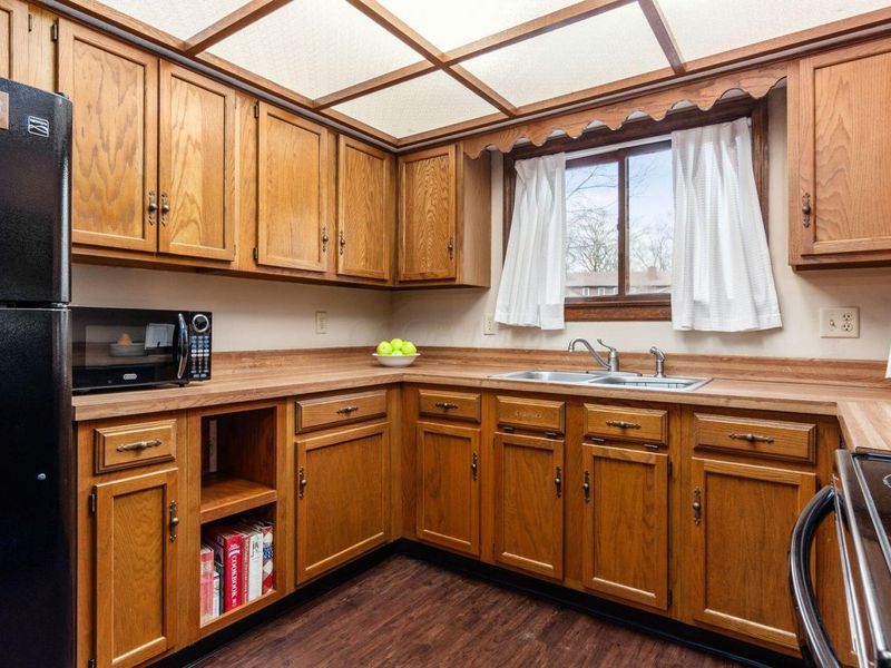 3167 Griggsview Court, Columbus, OH 43221 Photo 11