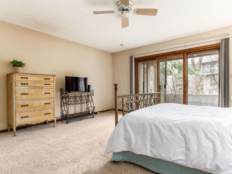 3167 Griggsview Court, Columbus, OH 43221 Photo 21