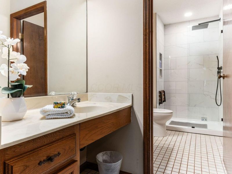 3167 Griggsview Court, Columbus, OH 43221 Photo 22