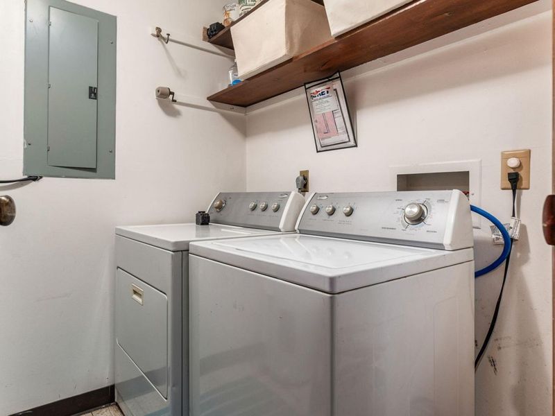 3167 Griggsview Court, Columbus, OH 43221 Photo 25