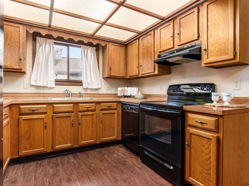 3167 Griggsview Court, Columbus, OH 43221 Photo 8