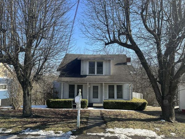 1201 Woodland , Flatwoods, KY 41139