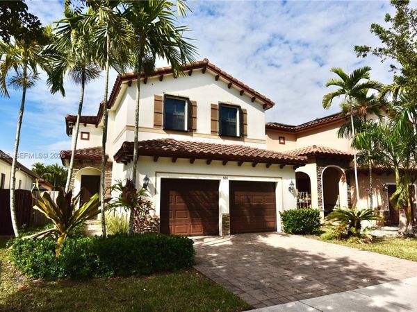 526 SE 35th Ave , Homestead, FL 33033