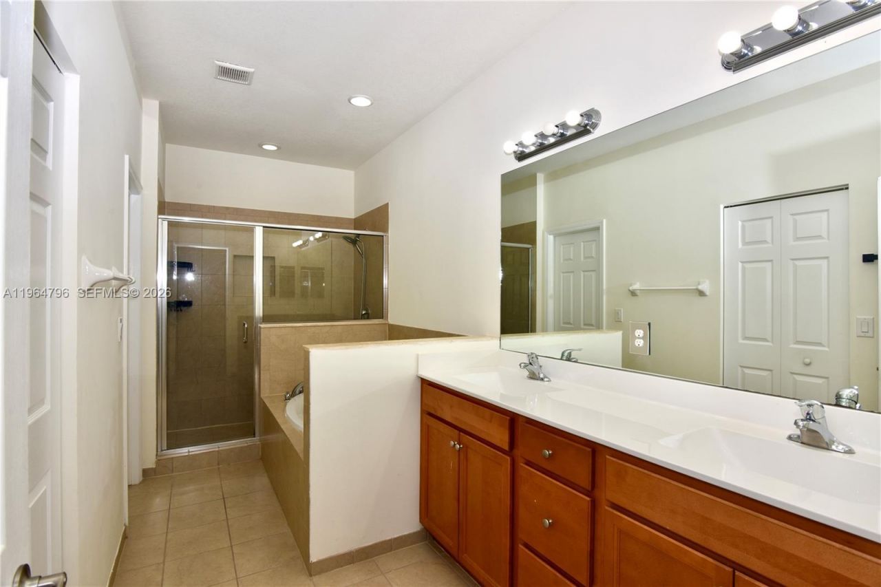 526 SE 35th Ave , Homestead, FL 33033 Photo