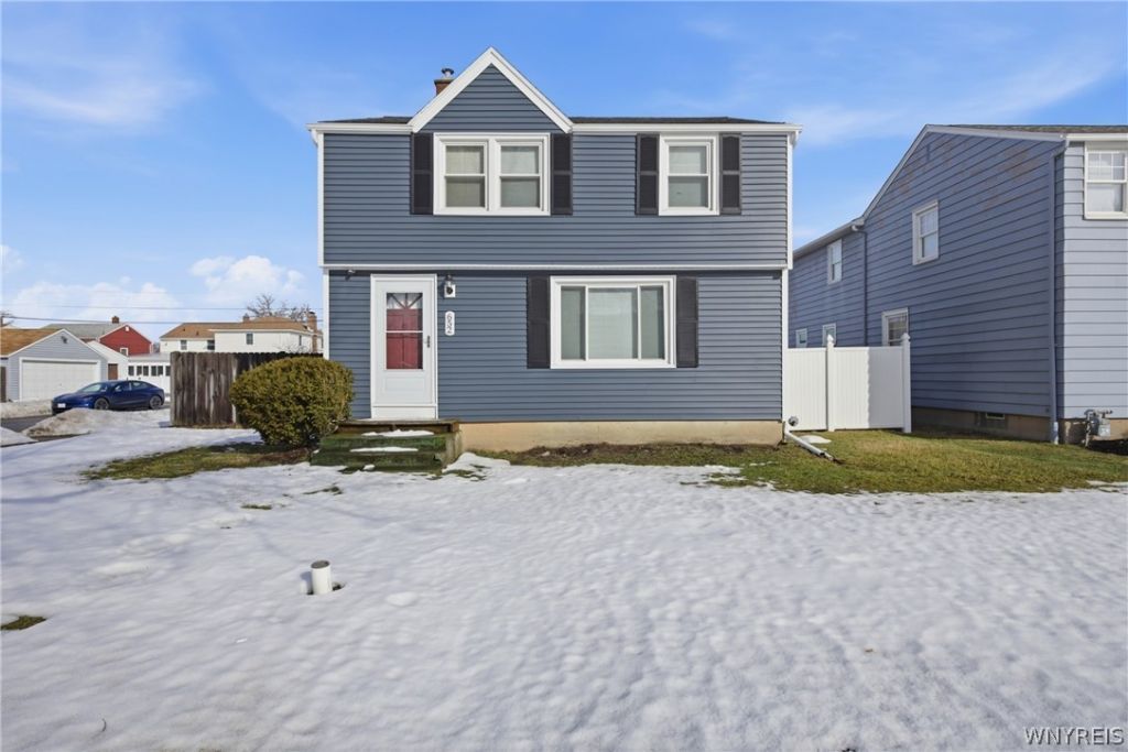 652 Moore Avenue, Buffalo, NY 14223 Main Photo