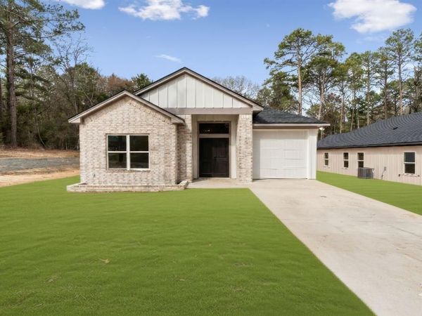 335 Perdanales Drive, Bullard, TX 75757