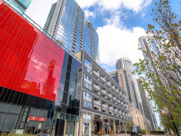 240 E Illinois Street, Unit 1606, Chicago, IL 60611