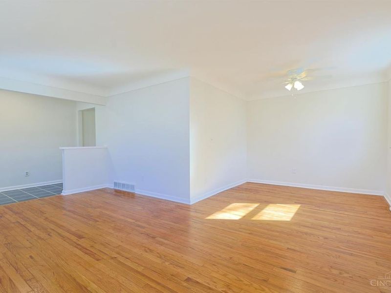 6666 Orleans Court, Cincinnati, OH 45224 Photo 8