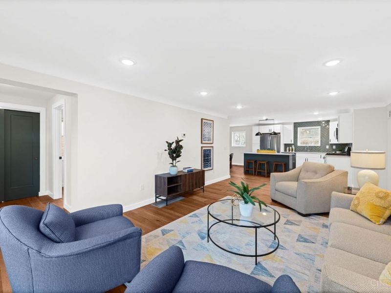 6750 Elbrook Avenue, Amberley, OH 45237 Photo 3