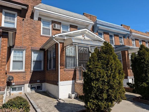 92-55 215th Place , Queens Village, NY 11428