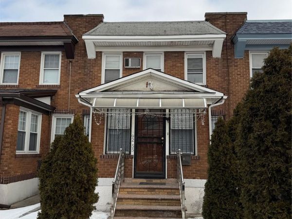 92-55 215th Place , Queens Village, NY 11428