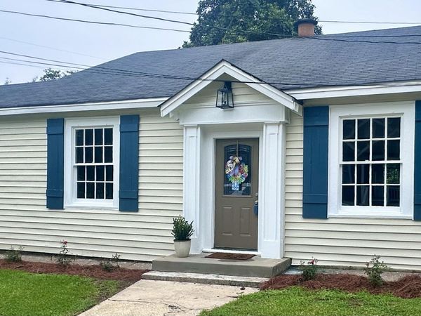34 Orange Avenue, Natchez, MS 39120
