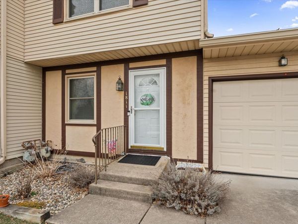 1811 Somersworth Drive, South Bend, IN 46614