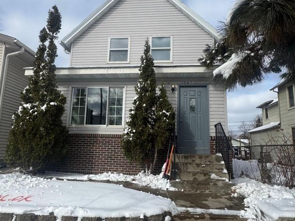 1067 Hatch Avenue, Saint Paul, MN 55103