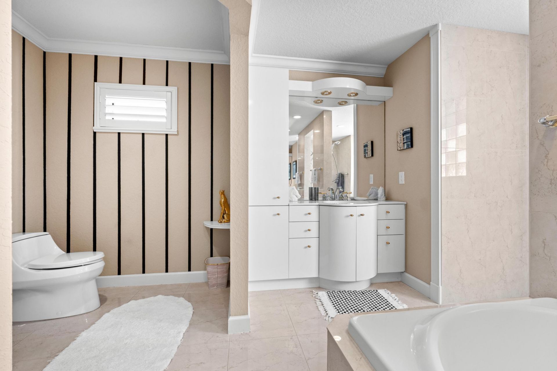 8668 Marlamoor Lane, Palm Beach Gardens, FL 33412 Photo