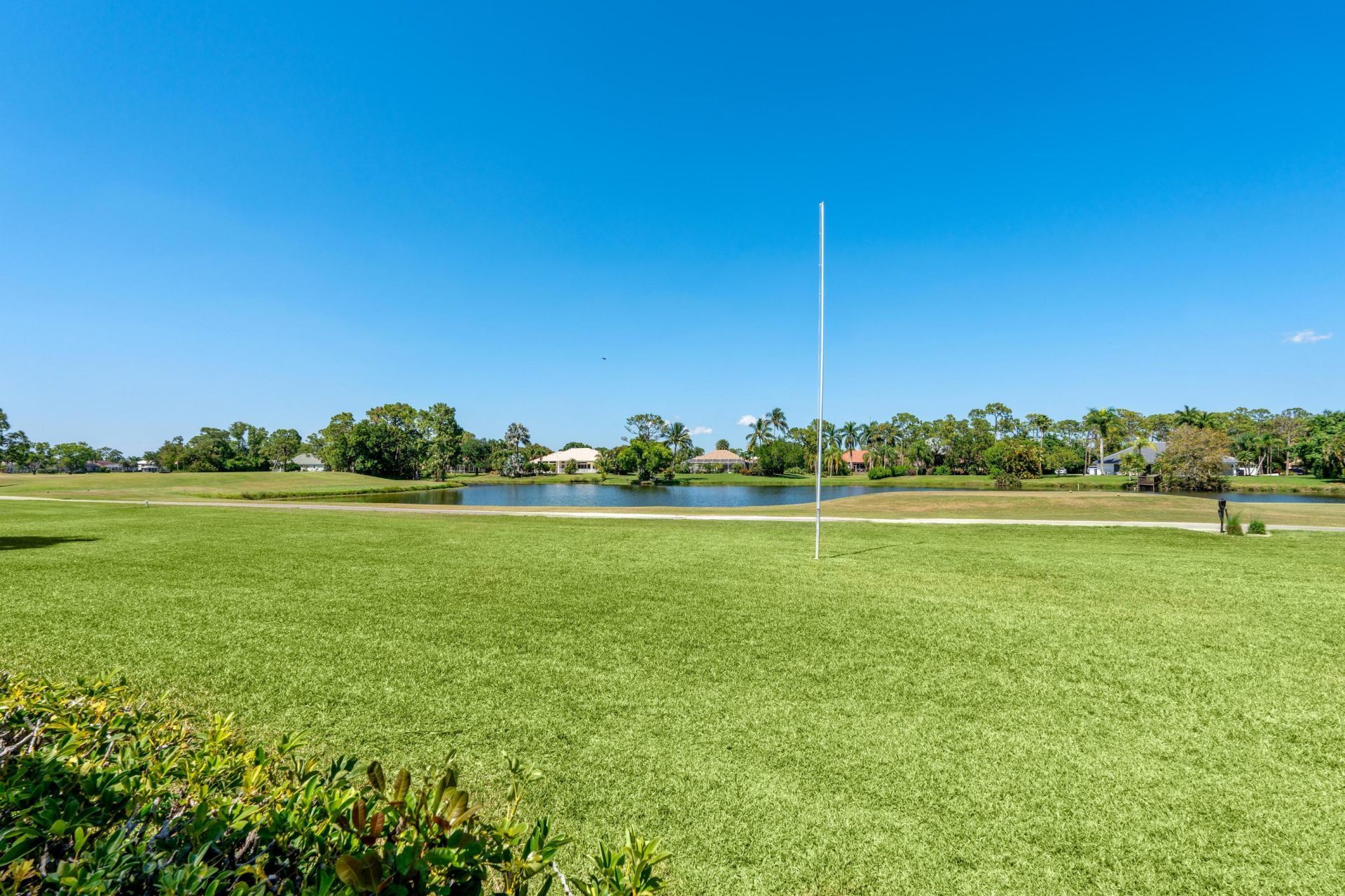 8668 Marlamoor Lane, Palm Beach Gardens, FL 33412 Photo