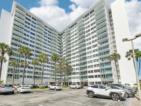 3233 NE 34th St, Unit 812A, Fort Lauderdale, FL 33308