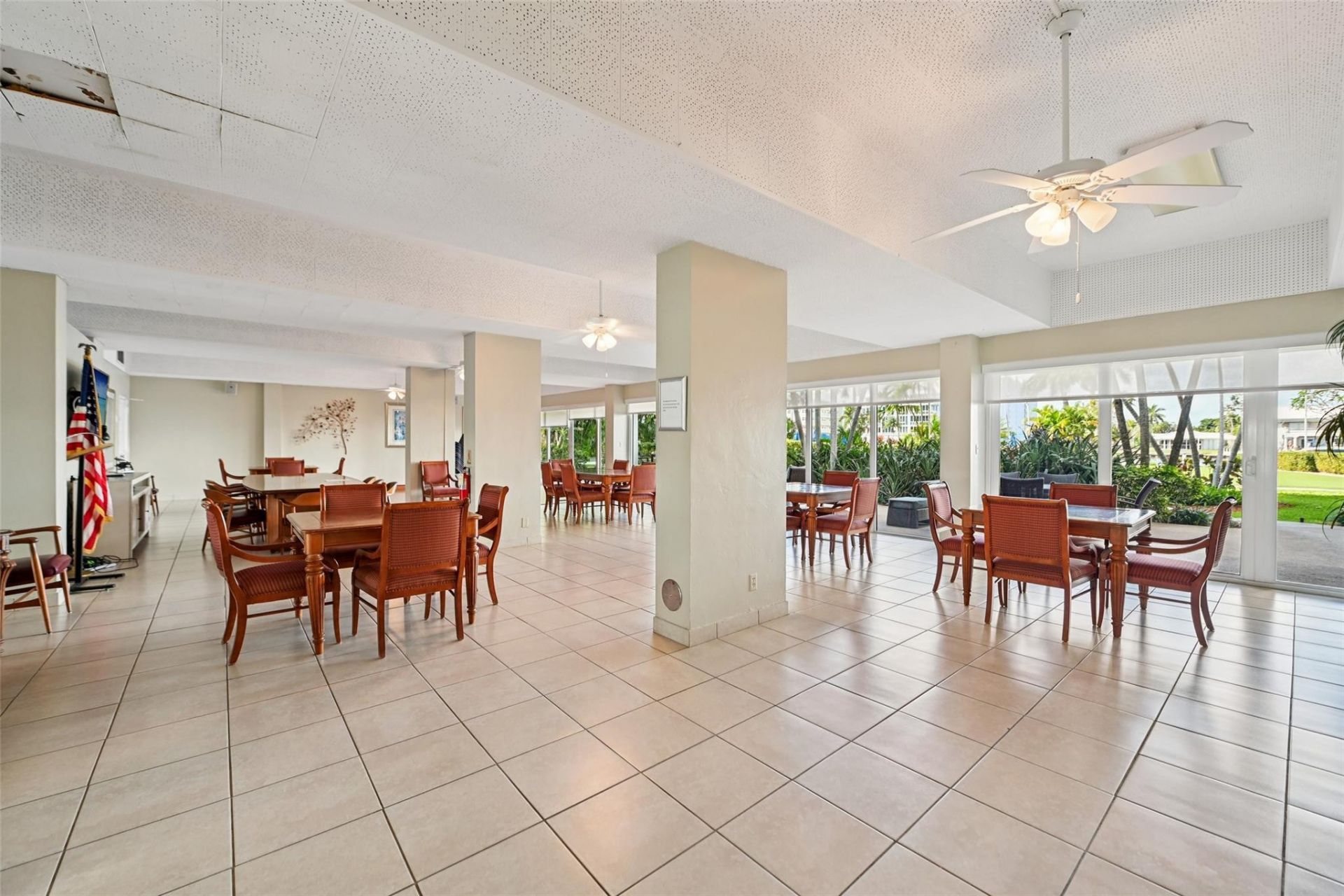 3233 NE 34th Street, Unit 812A, Fort Lauderdale, FL 33308 Photo