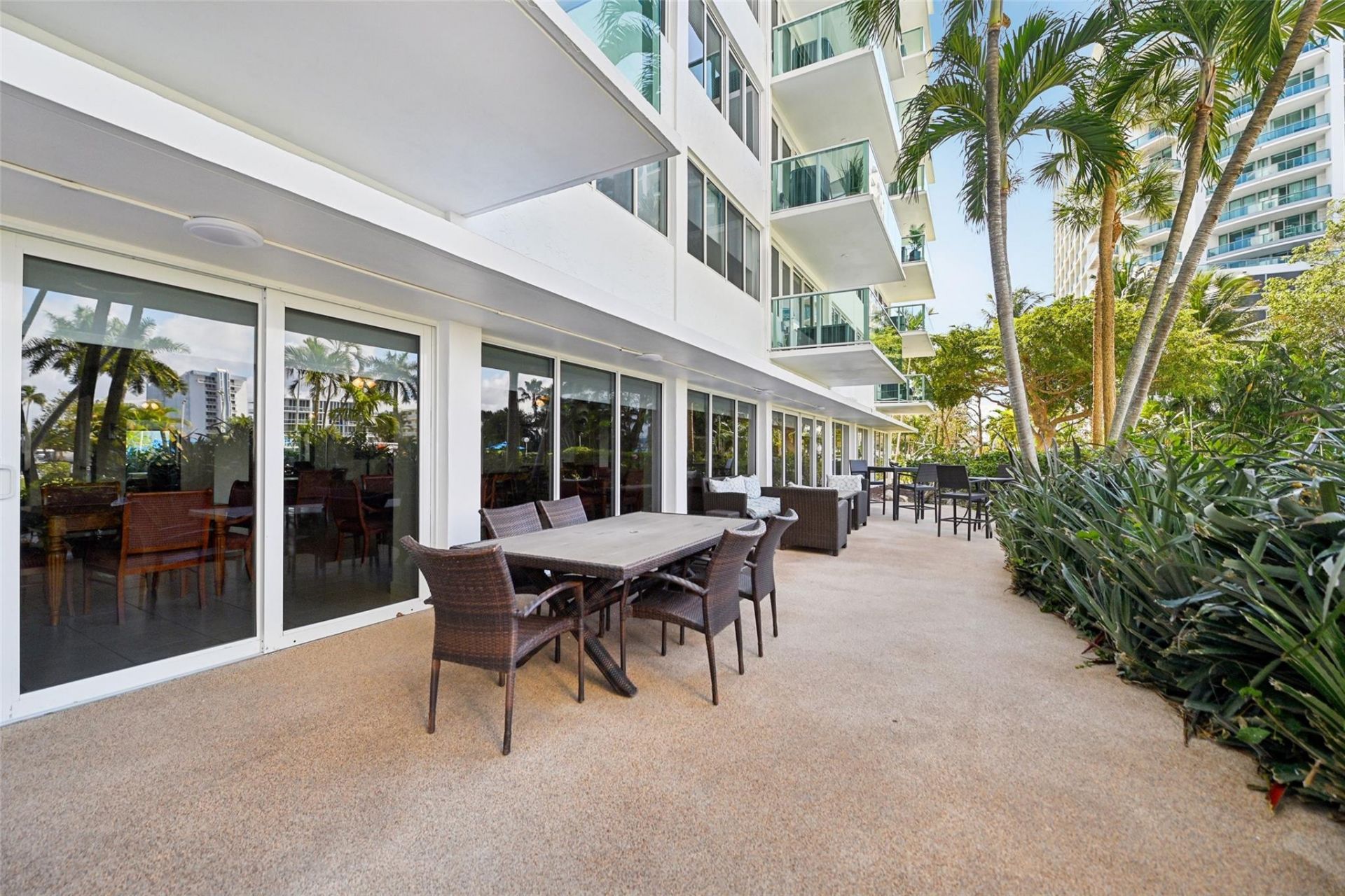 3233 NE 34th Street, Unit 812A, Fort Lauderdale, FL 33308 Photo