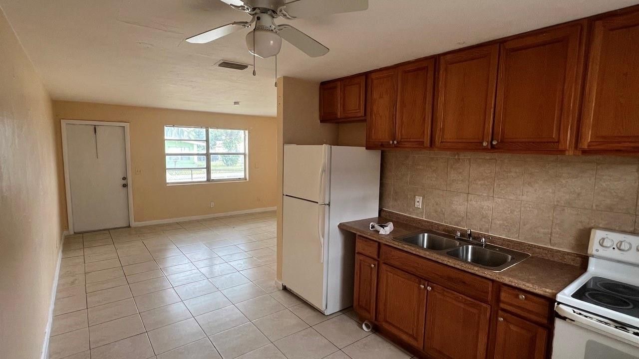 1203 NW 4th St, Boynton Beach, FL 33435 Photo