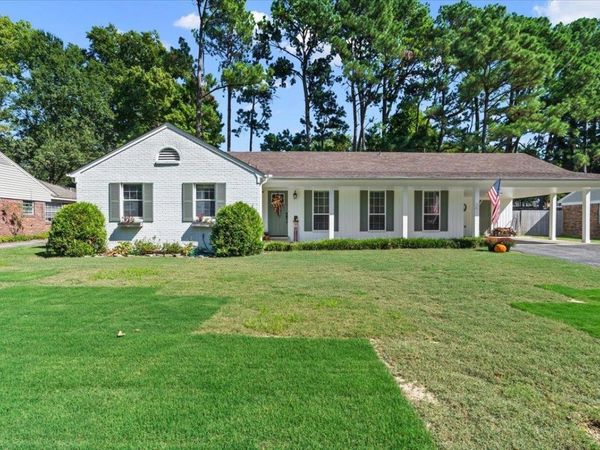 2496 BIRCHTREE DR, Germantown, TN 38138