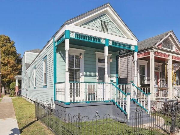 1102 ADAMS Street, New Orleans, LA 70118