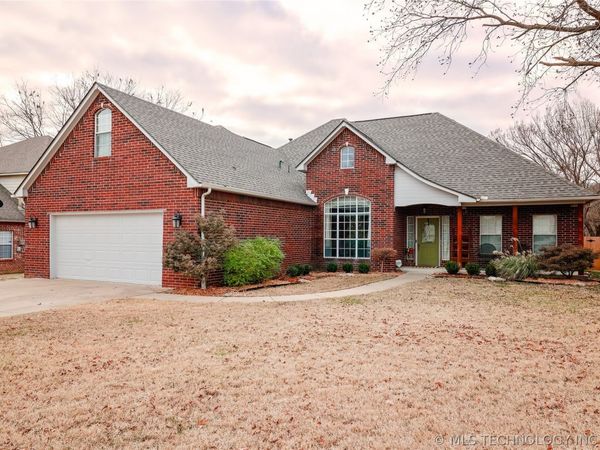 2218 S 113th West Street, Sapulpa, OK 74066