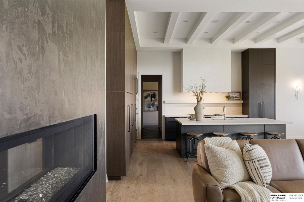 20928 Barbara Plaza Circle, Elkhorn, NE 68022 Main Photo