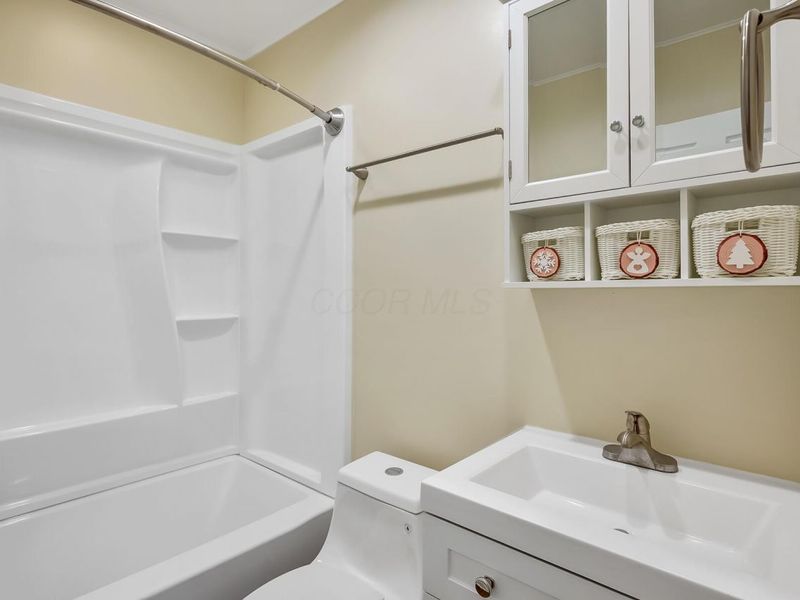 109 E Arcadia Avenue, Columbus, OH 43202 Photo 10