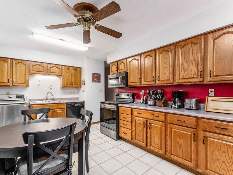 4539 Edgewyn Avenue, Hilliard, OH 43026 Photo 12