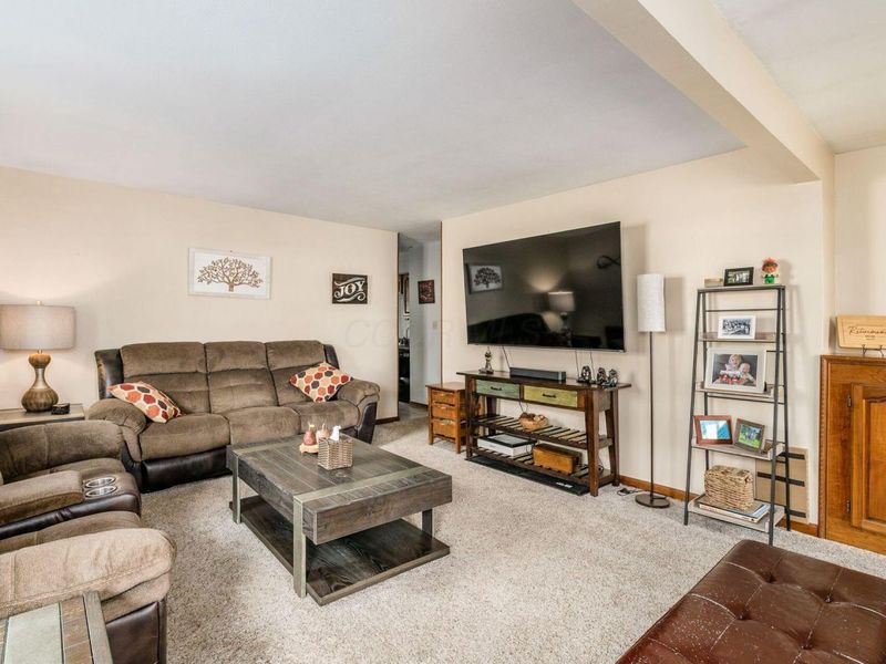 4539 Edgewyn Avenue, Hilliard, OH 43026 Photo 5