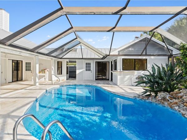 1320 Spanish Lace Lane, Vero Beach, FL 32963