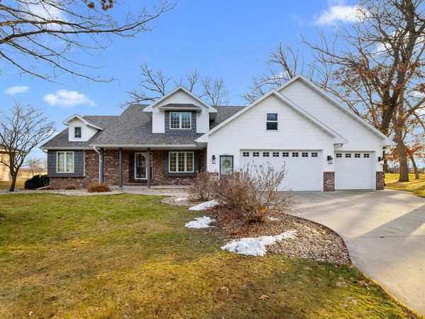 4175 Twilight Ct, Algoma, WI 54904