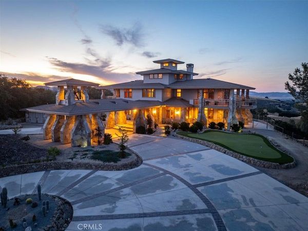 76346 Bryson Hesperia Road, Bradley, CA 93426