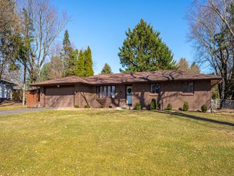 1182 AURA Drive Rockford, IL 61108