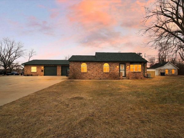 2505 Center Avenue, Janesville, WI 53546