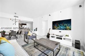 950 Brickell Bay Dr, Unit 3605, Miami, FL 33131 Photo