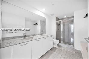 950 Brickell Bay Dr, Unit 3605, Miami, FL 33131 Photo
