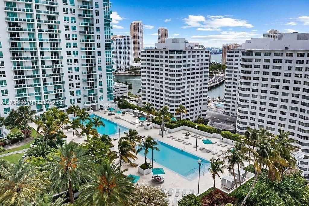 950 Brickell Bay Dr, Unit 3605, Miami, FL 33131 Photo