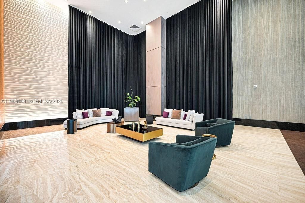 950 Brickell Bay Dr, Unit 3605, Miami, FL 33131 Photo