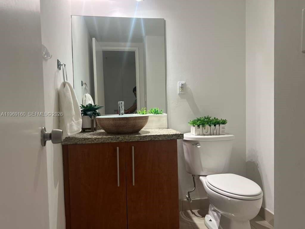 19380 Collins Ave , Unit 808, Sunny Isles Beach, FL 33160 Photo