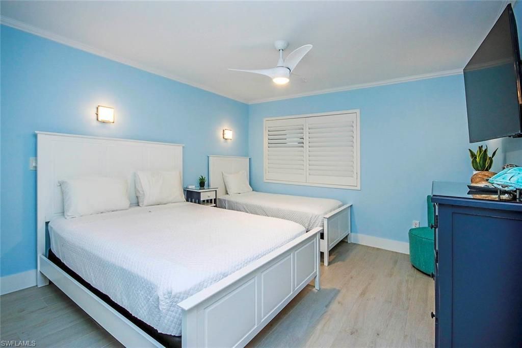 2445 W Gulf Dr, Unit 5D, Sanibel, FL 33957 Photo