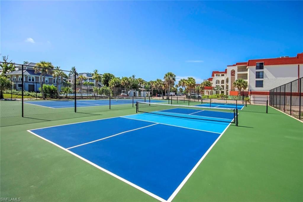 2445 W Gulf Dr, Unit 5D, Sanibel, FL 33957 Photo