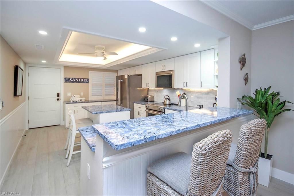 2445 W Gulf Dr, Unit 5D, Sanibel, FL 33957 Photo