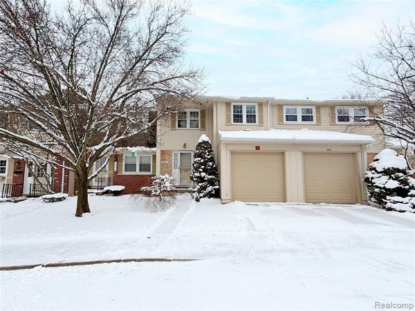 5084 Buckingham, Troy, MI 48098