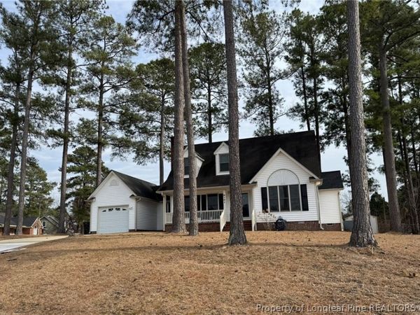 6101 Lakeway Drive, Fayetteville, NC 28306